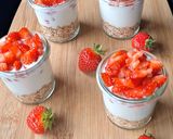 Une image de l'étape 2 de Verrines fraises et fromage blanc.
