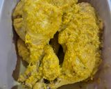 Foto langkah ke 5 dari resep Ayam Ungkep Bumbu Kuning (Bisa untuk Frozen).