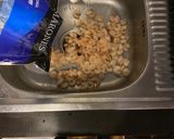 Foto del paso 1 de la receta: Camarones congela3 ultra chilenos con lo que teníamos en el airbnb por wn