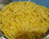 Foto langkah ke 2 dari resep Resep rumahan-spaghetti fettucine alfredo.