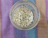 Foto langkah ke 2 dari resep Cinnamon Apple Overnight Oatmeal.