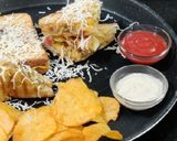 A picture of step 5 of Mumbai Grilled Sandwich.