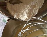 Foto del passaggio 9 della ricetta Muffin al cioccolato e amaretti