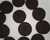 A picture of step 1 of Oreo Cake 🎂.