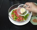 A picture of step 1 of Noodles pakora.