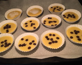 Foto del paso 6 de la receta: Magdalenas con pepitas de chocolate