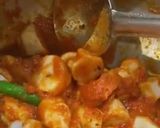 कुकर वाली अरबी टमाटर की सब्ज़ी(COOKER WAKI ALOO TAMATAR RECIPE IN HINDI) रेसिपी चरण 5 फोटो