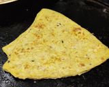 A picture of step 4 of Dal- oats paratha.