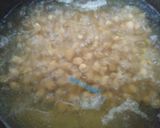 A picture of step 3 of Chana Masala Gravy.