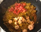 A picture of step 4 of Lau Chingri (Lauki / Bottle gourd & Prawns Curry - Bong Style).