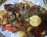 صورة لخطوة 2 من وصفة سمك في الفرن مع الخضار صحي 😋