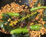A picture of step 3 of Chana dal /udad dal chutney.