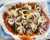 รูปขั้นตอนการทำที่ 4 ของ โฮมเมดพิซซ่า🍕หน้าเห็ดดอง🍄กับพริกดองทำเอง🌶️