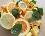 Foto langkah ke 1 dari resep Es sirup melon nangka jeruk.
