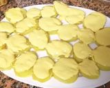 Foto del paso 5 de la receta: Patatas con mejillones y langostinos sobre alioli