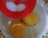 Foto langkah ke 2 dari resep Macaroni Omelet.