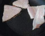 Foto del paso 4 de la receta: Ensalada de habas frescas con pollo asado
