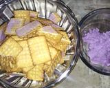 A picture of step 1 of Rio blueberry Creamy jello tart.