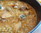 Foto del paso 10 de la receta: Arroz meloso de costillas, calamar y vieiras