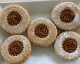 A picture of step 5 of Biscoff sandwich biscuit.