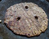 मिक्स पिठांचे पौष्टिक थालीपीठ (mix pithache thalipeeth recipe in marathi) रेसिपी स्टेप 3 फोटो 