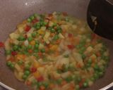 A picture of step 4 of Veg cheese empanadas.