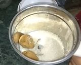 A picture of step 1 of Special Mathura Ke Pede Wali Lassi.