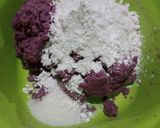 Foto langkah ke 1 dari resep Bubur Candil / kolak biji salak ubi ungu.