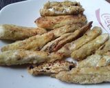 Foto del paso 3 de la receta: Bastones de berenjena empanizados con sal de miel de panela, ajo y mostaza🤔🤨😊
