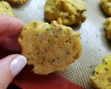Foto del paso 5 de la receta: Galletitas saladas sin gluten(comes una y no paras😅)