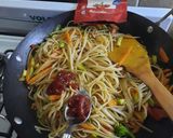 Foto del paso 12 de la receta: Spaghetti con verduras al wok (estilo oriental con salsa yakisoba)