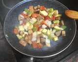 Foto del paso 1 de la receta: Tortilla francesa con verduras de aprovechamiento