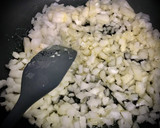 Foto del paso 2 de la receta: Capellini con langostinos a la mexicana