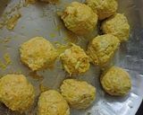 A picture of step 1 of Dudhi kofta curry.