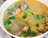 Foto langkah ke 7 dari resep Sop tulang sapi.