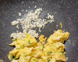 Foto langkah ke 4 dari resep Bihun Telur Pedas.