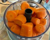 Une image de l'étape 2 de Salade de concombre et carottes au basilic crème de balsamique.