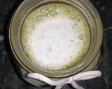 A picture of step 2 of Matcha green tea.
