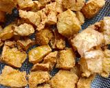 Foto langkah ke 6 dari resep Cemilan Tahu Crispy.