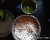A picture of step 2 of Hariyali Poha.
