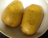 Foto del paso 1 de la receta: Gajos de patatas bravas