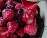 Foto del paso 2 de la receta: Mermelada de frutos rojos (frutillas, moras, frambuesas y arándanos)