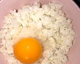 Hình bước làm 2 của món Cơm chiên lạp xưởng trứng