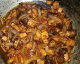Foto langkah ke 5 dari resep Oseng Mercon Daging Sapi dan Tahu Cina.
