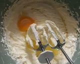 Foto langkah ke 5 dari resep Lemon Cake.
