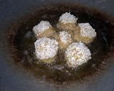 Foto langkah ke 5 dari resep Find egg in oat (bola-bola oatmeal isi telur).