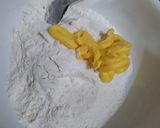 Foto langkah ke 1 dari resep Biji Ketapang Tanpa Telur Gurih Renyah.