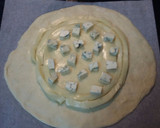 Foto del paso 3 de la receta: Hojaldre con provolone, roquefort y nueces