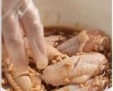 Hình bước làm 2 của món Cánh Gà Chiên Giòn Sốt Tương Kiểu Hàn Quốc