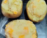 Une image de l'étape 4 de Jacket potatoes au fromage.